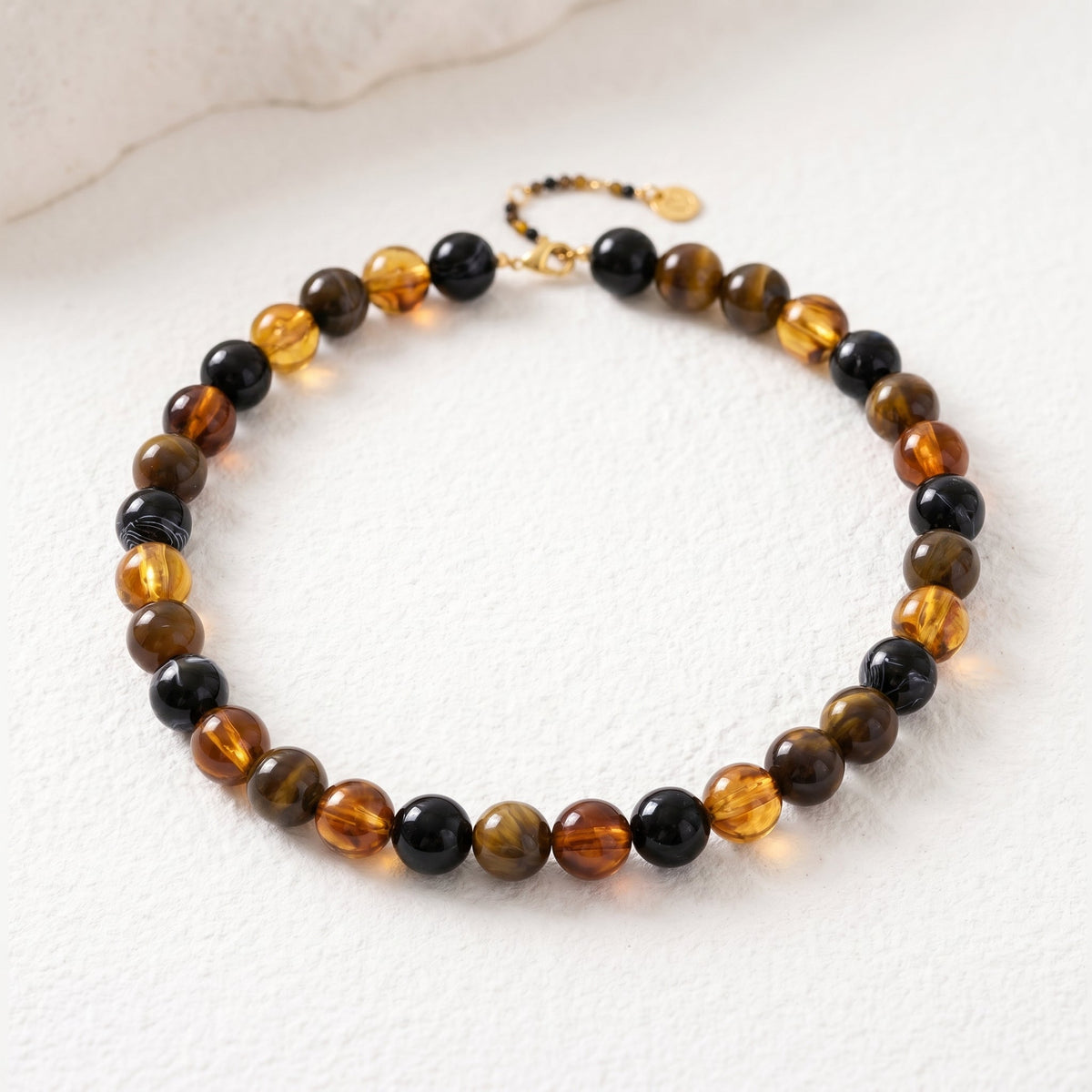 Collier épais en perles marron