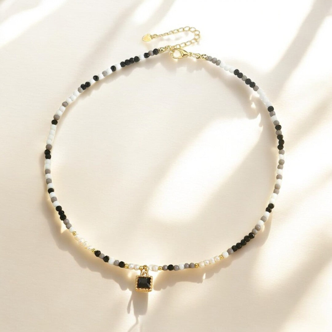 Collier ras du cou en cristal glamour monochrome