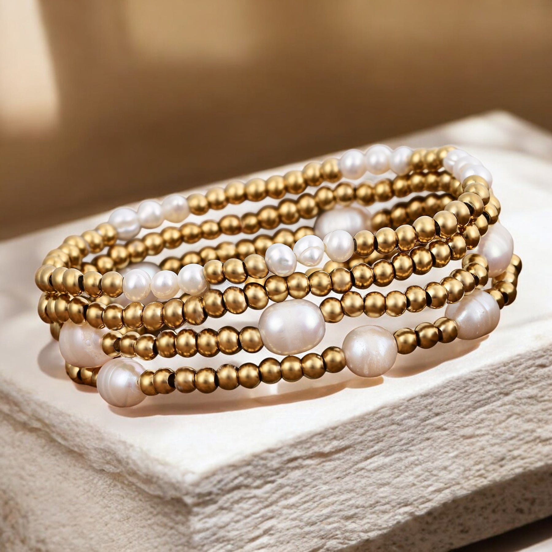 Ensemble de bracelet en or et perles