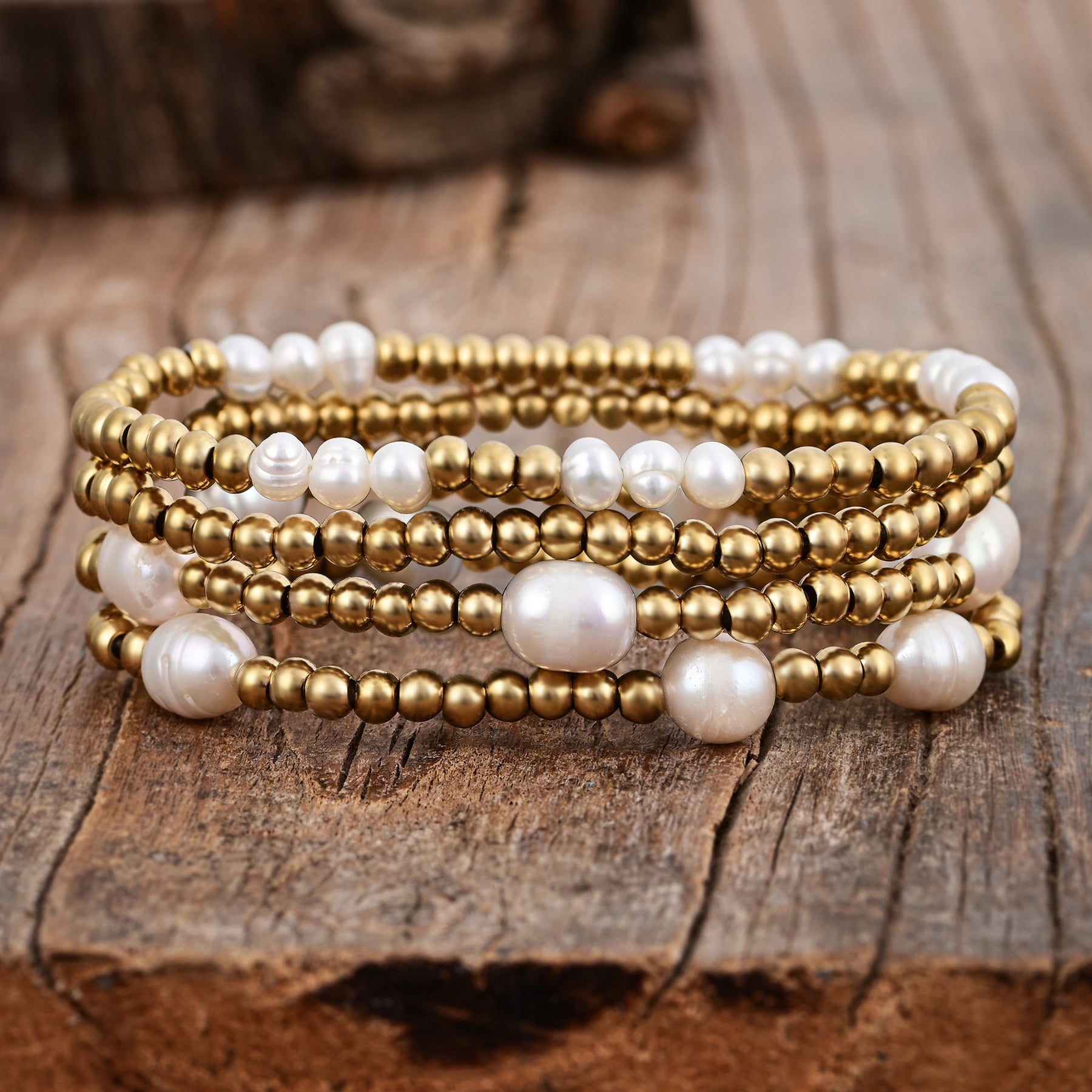 Armband-Set aus Gold und Perlen