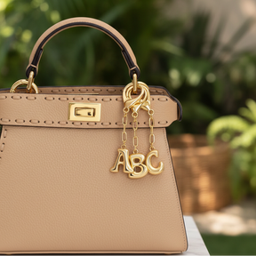 Schlüsselanhänger mit Initial-Buchstaben in Blasenoptik & Taschenanhänger